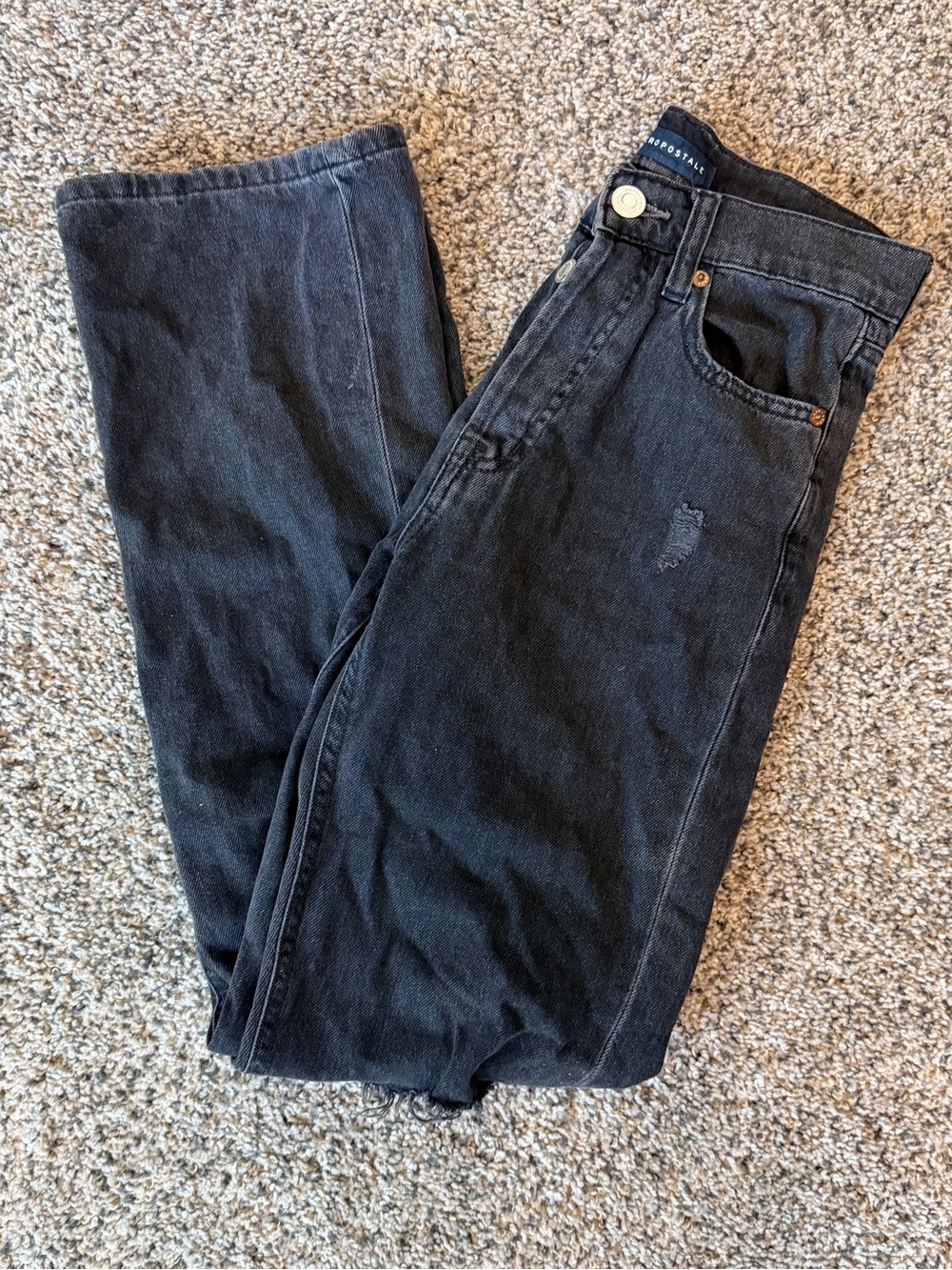 Aeropostale Women's Distressed 90s Baggy Jeans in Faded Black